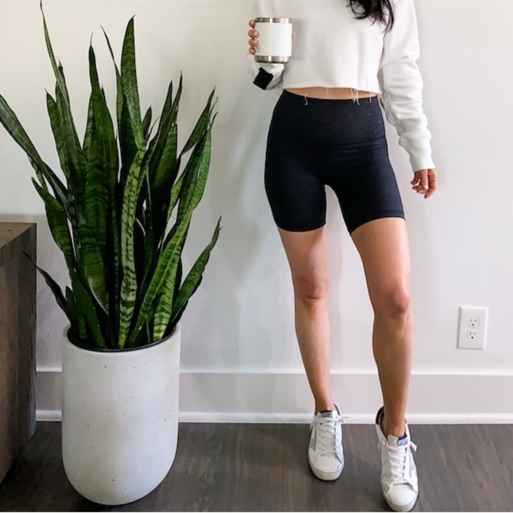 Lululemon Athletica Black Athletic Shorts High-Waisted Stretch - Picture 1 of 4